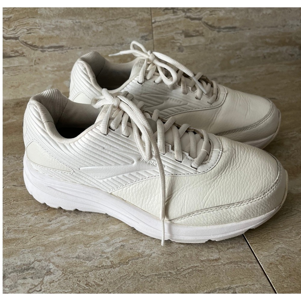 Brooks Addiction Walker 2 Shoes Women 8 2E White Leather Slip Resistant Outdoors